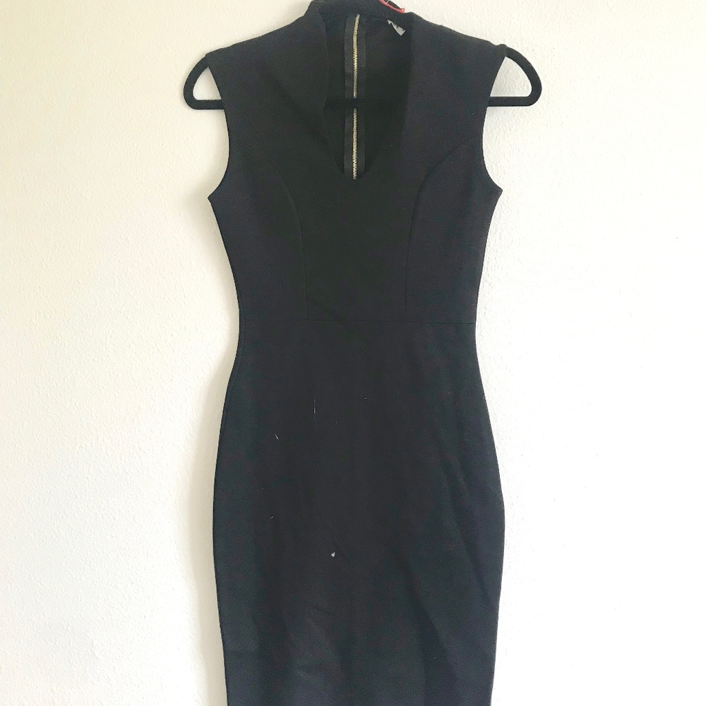 NEW Hip Huggin Pencil Dress (S)